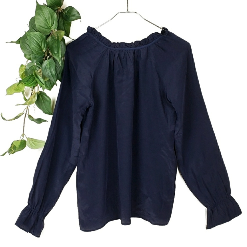 Walter Baker Navy Silk Boho Kelsey Peasant Top XS - Picture 6 of 7